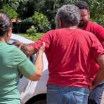 Equipe da Prefeitura de Palmas orientando e acolhendo pessoas em situação de rua durante ação social na região norte da cidade.