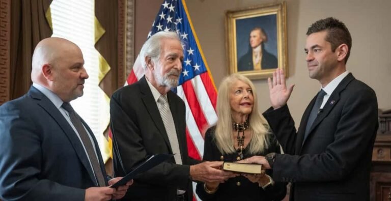 Artemis 2 permanece marcada para o início de 2026 mesmo após troca de comando na NASA